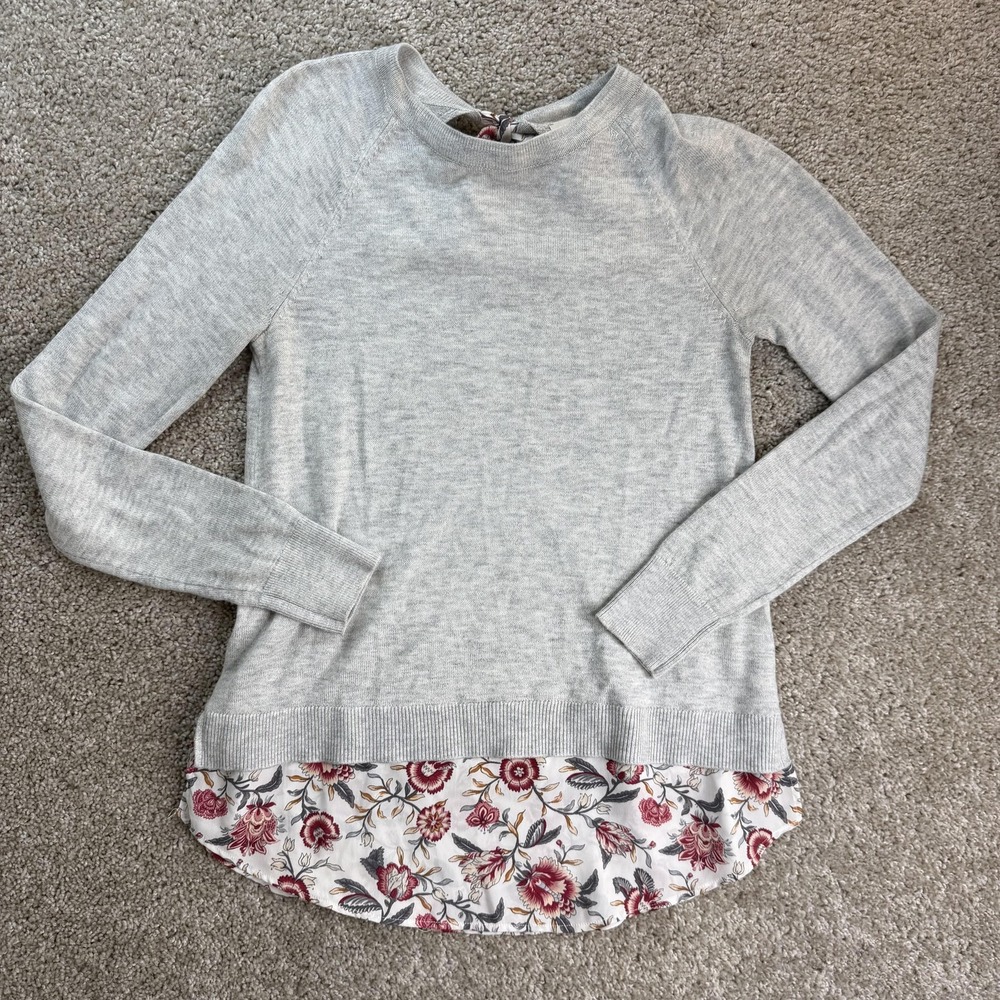 LOFT Sweater Womens XS Gray Floral Hem Bow Back Crew Neck Knit Pullover Layered